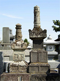 画像:小田顕家の墓(鴻巣市 雲祥寺)