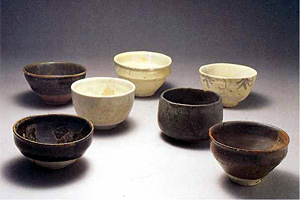 画像:お茶を飲むときの茶碗